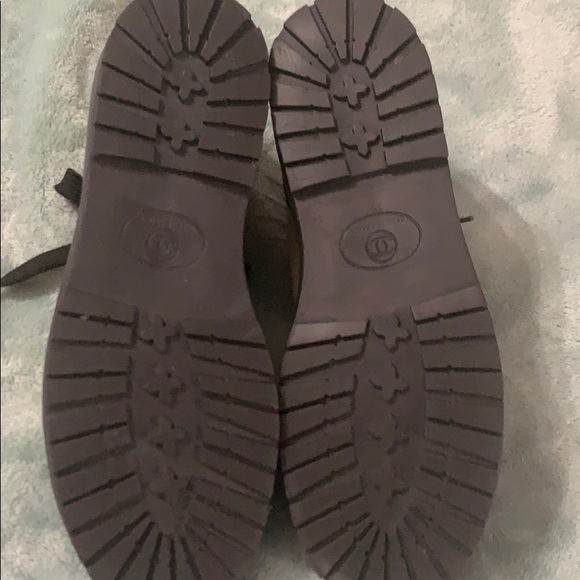 CHANEL CANVAS PLATFORM SNEAKERS!!  Size 35 - Picture 3 of 7